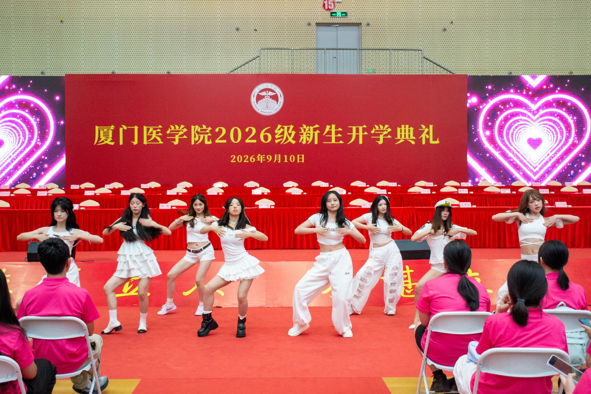 迎新生文艺演出.jpg