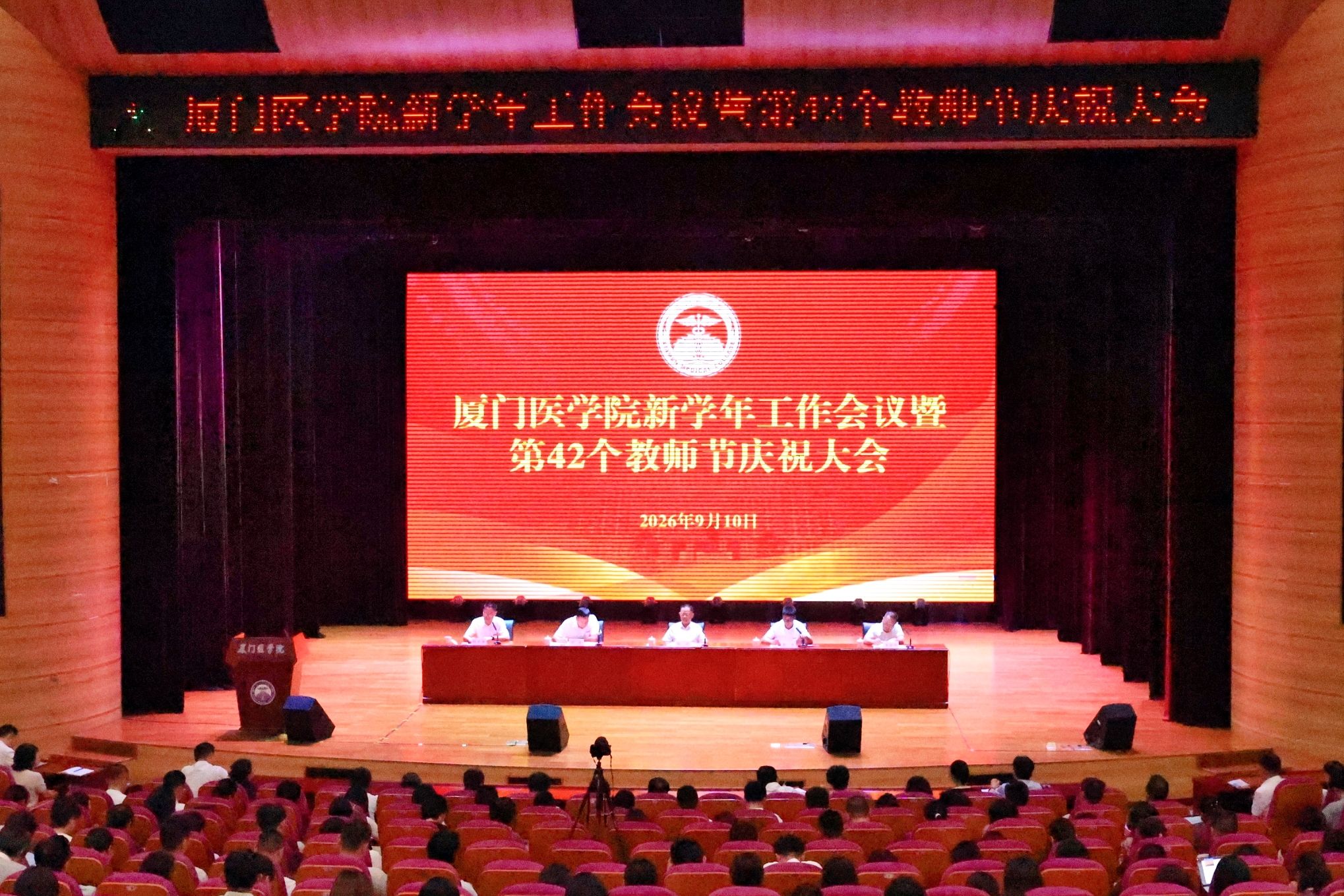 0.jpg