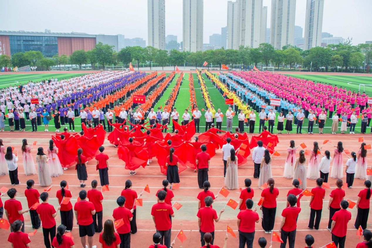朗诵和师生合唱.jpg