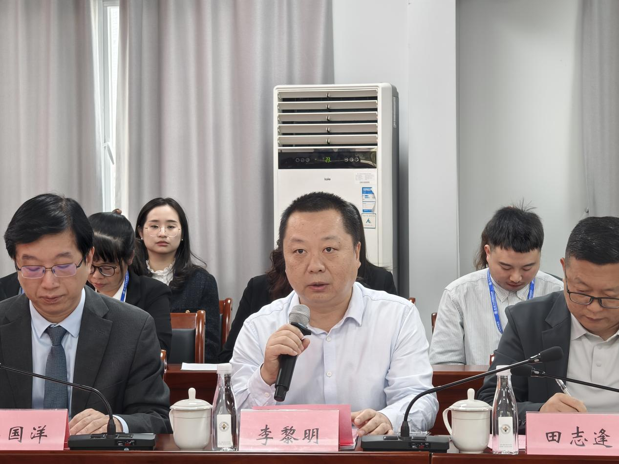 李黎明副校长发表讲话.png